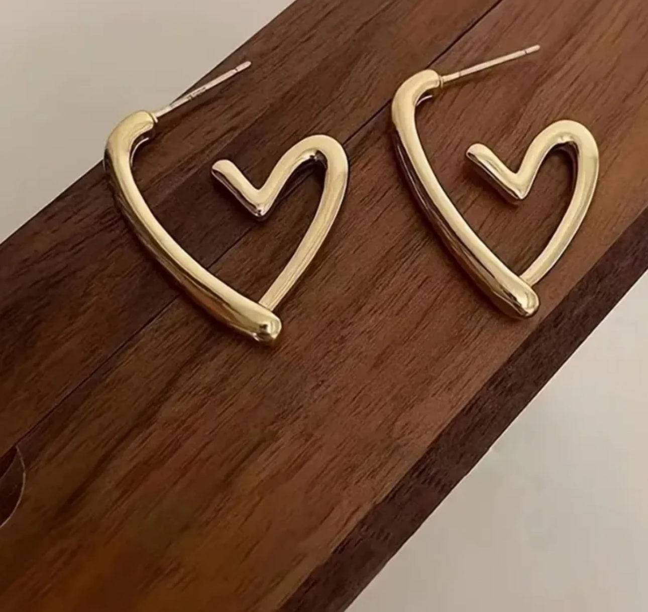 Alanna hoops
